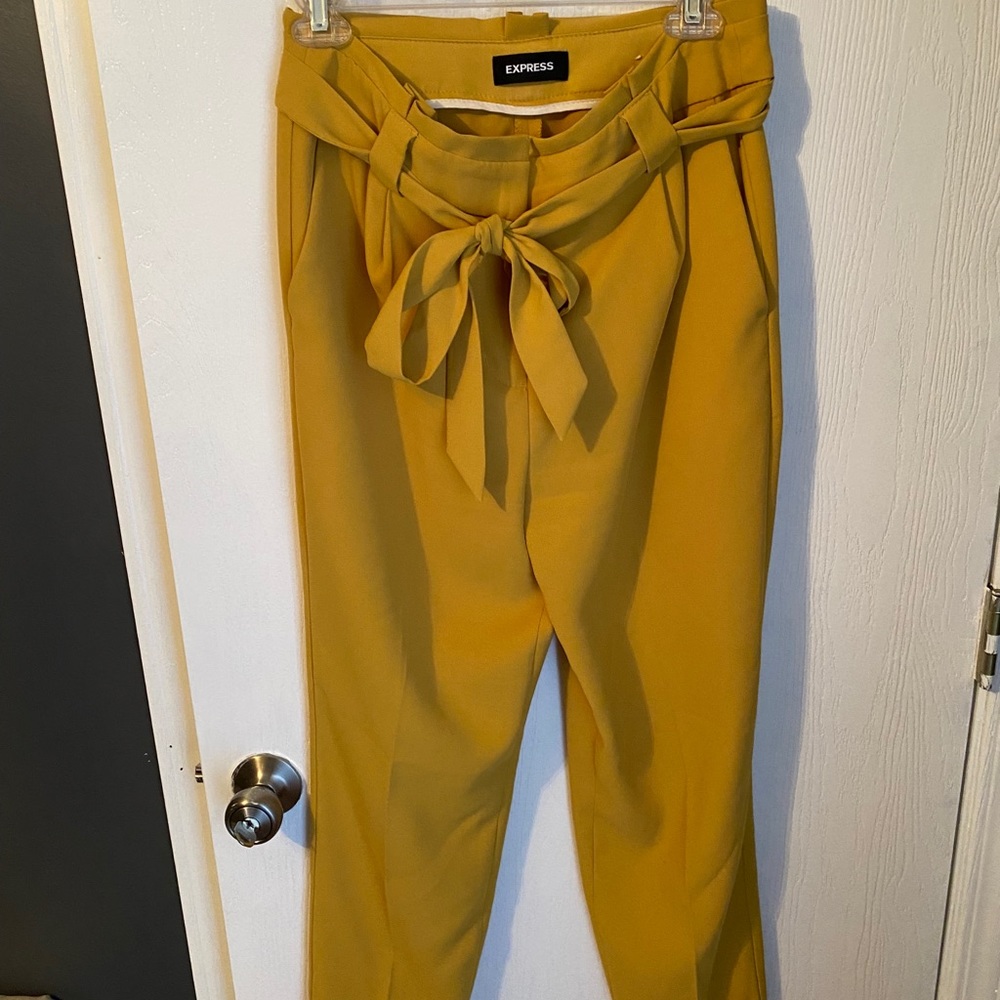 Express mustard high waisted ankle pants